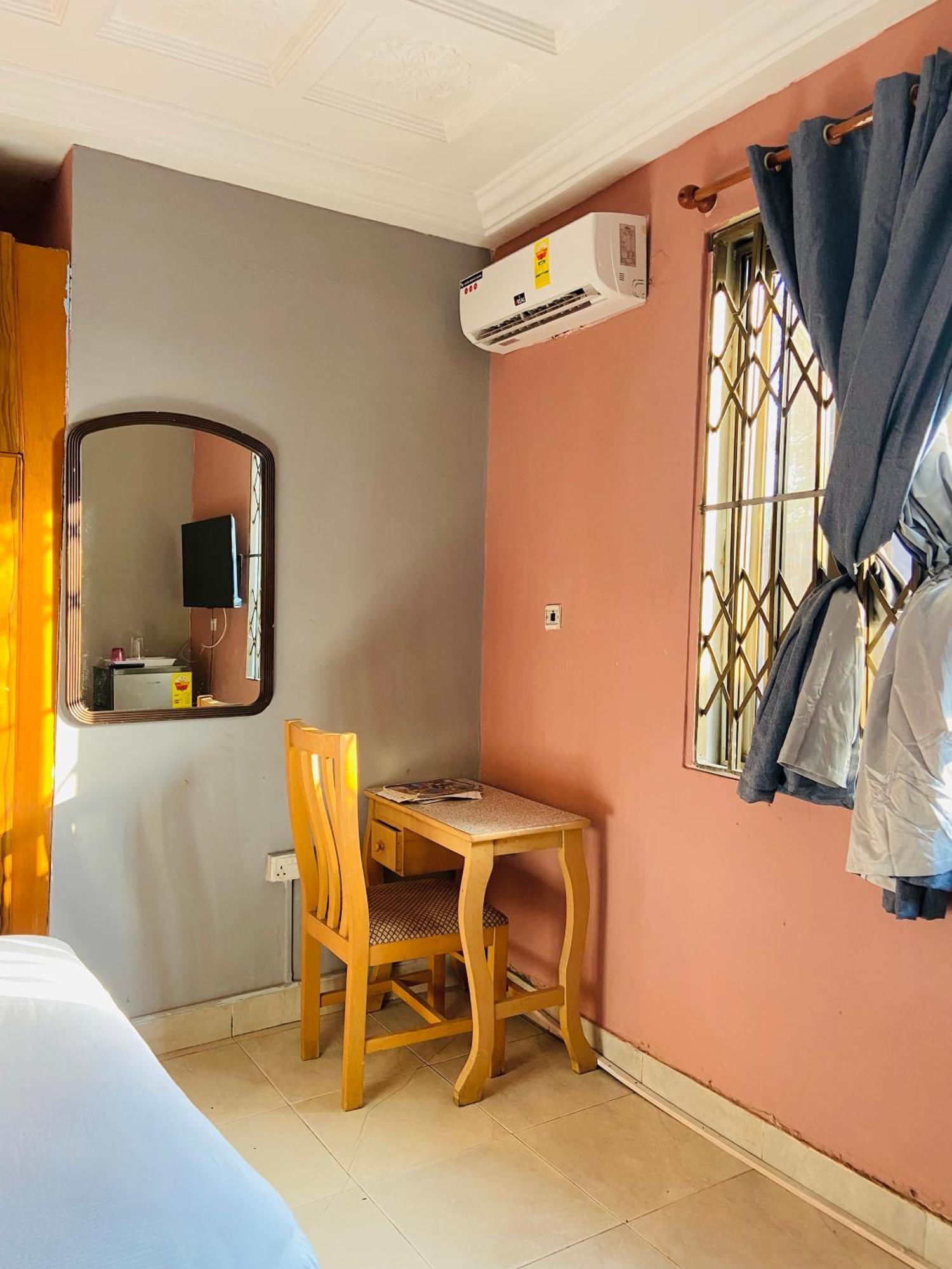 Heaven Gate Hotel Accra Extérieur photo