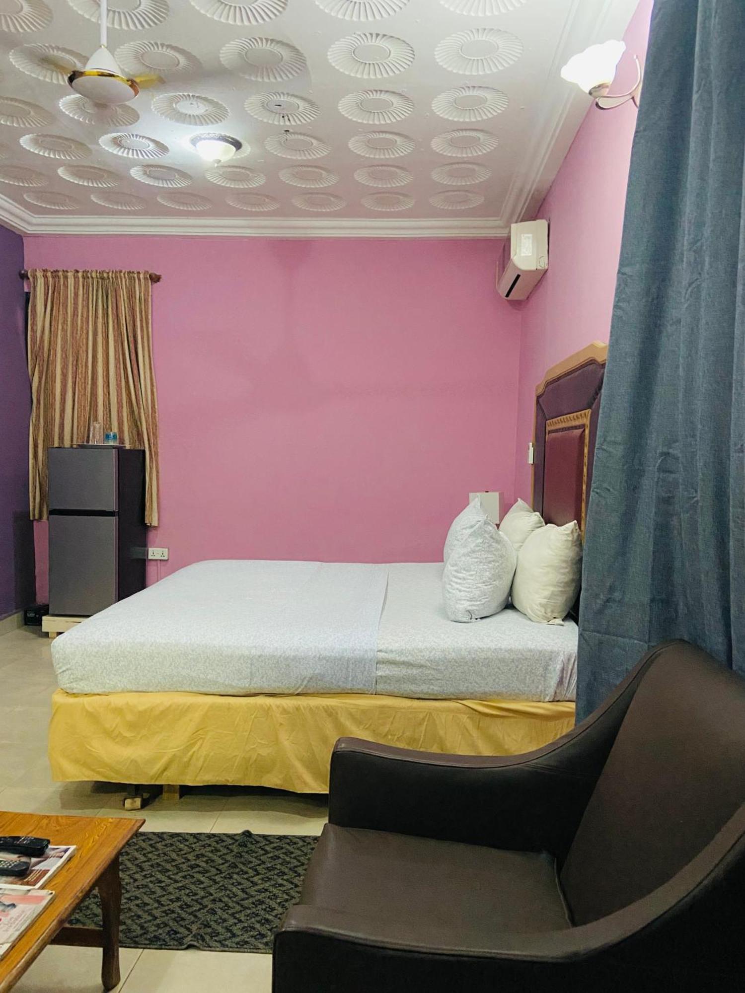 Heaven Gate Hotel Accra Extérieur photo