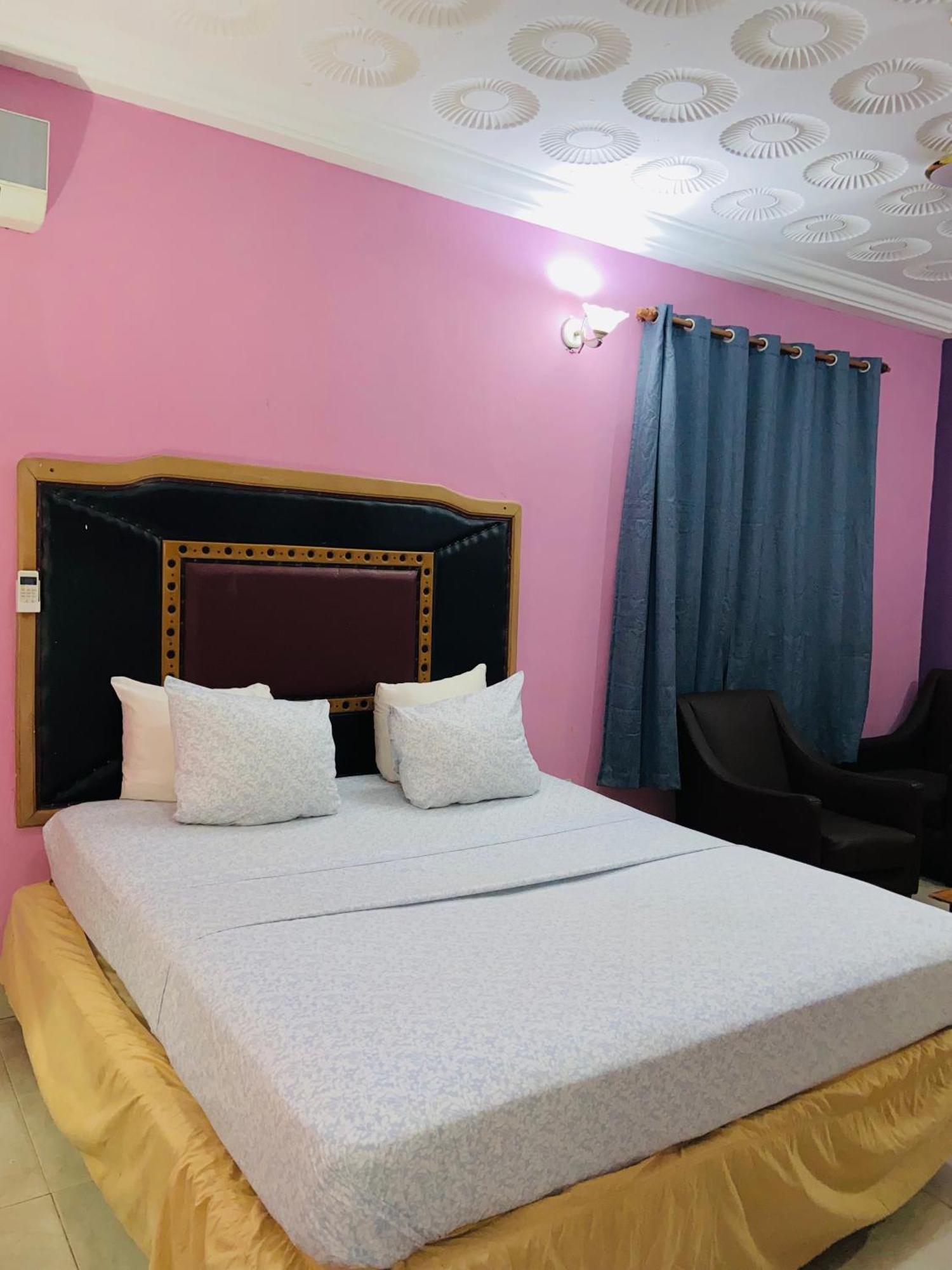 Heaven Gate Hotel Accra Extérieur photo