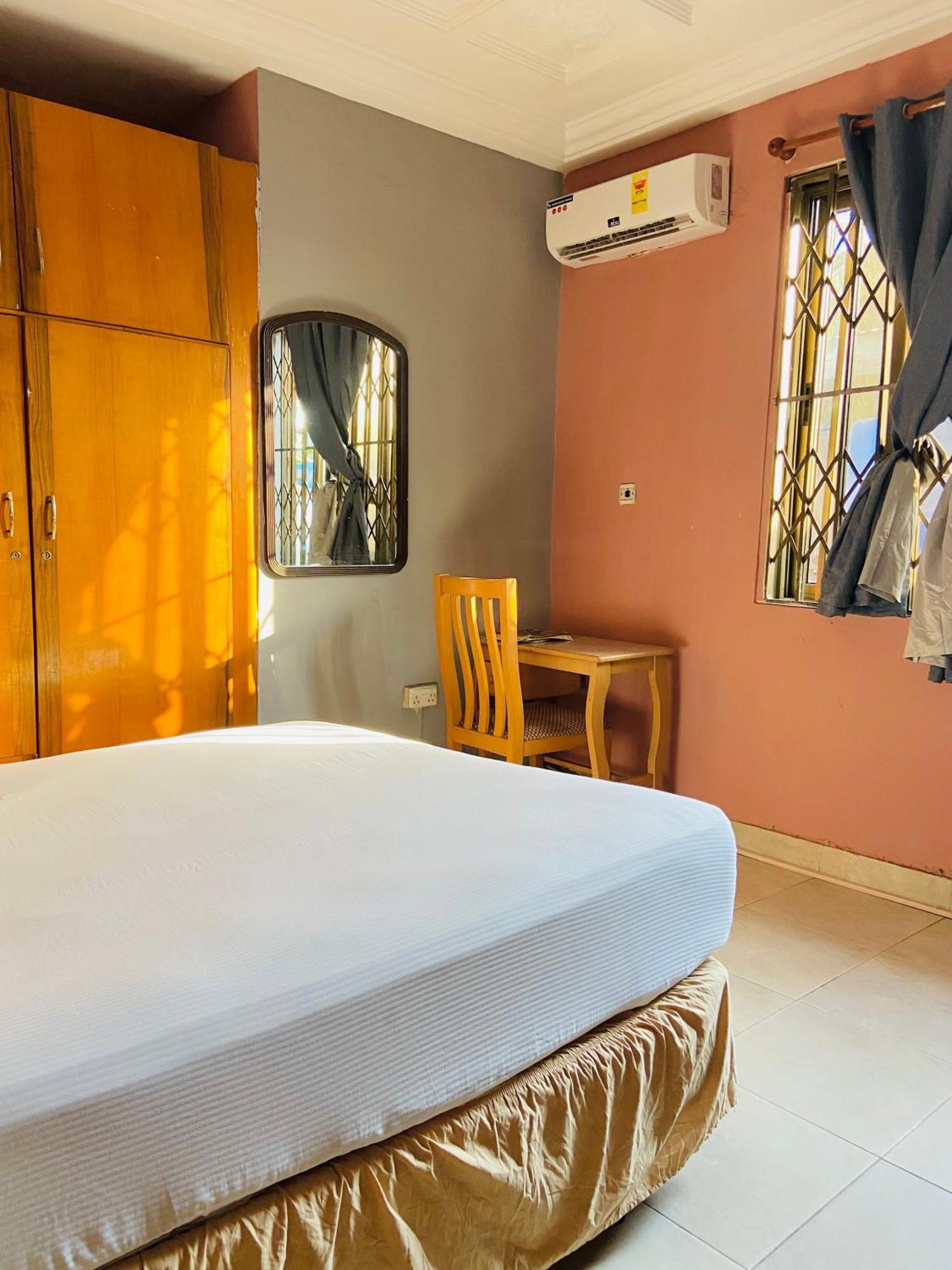 Heaven Gate Hotel Accra Extérieur photo